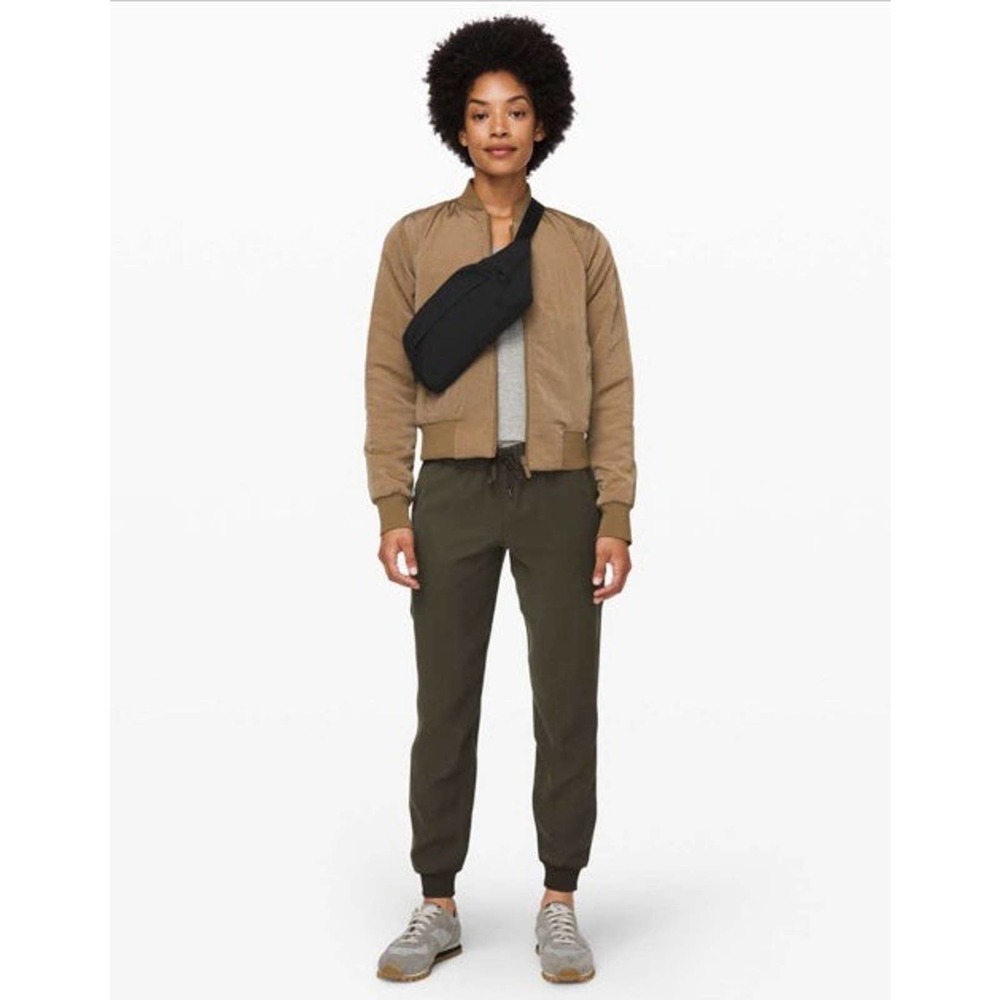 Lululemon On The Fly Jogger